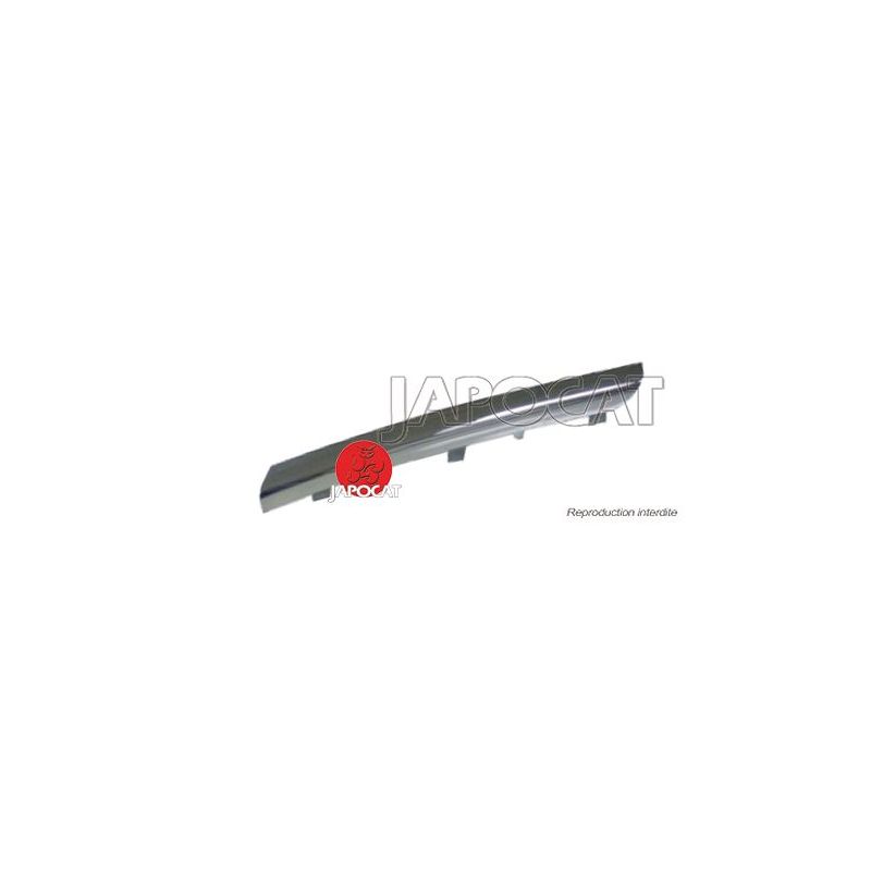 MOULURE G DE CALANDRE N16 03> CHROM