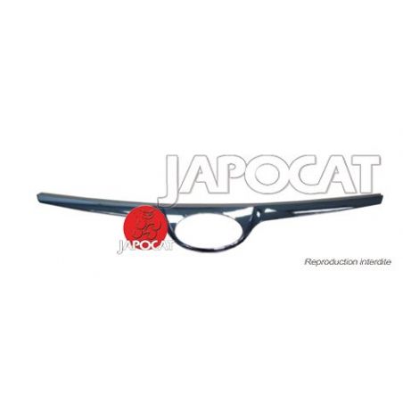 MOULURE DE CALANDRE CHR I20